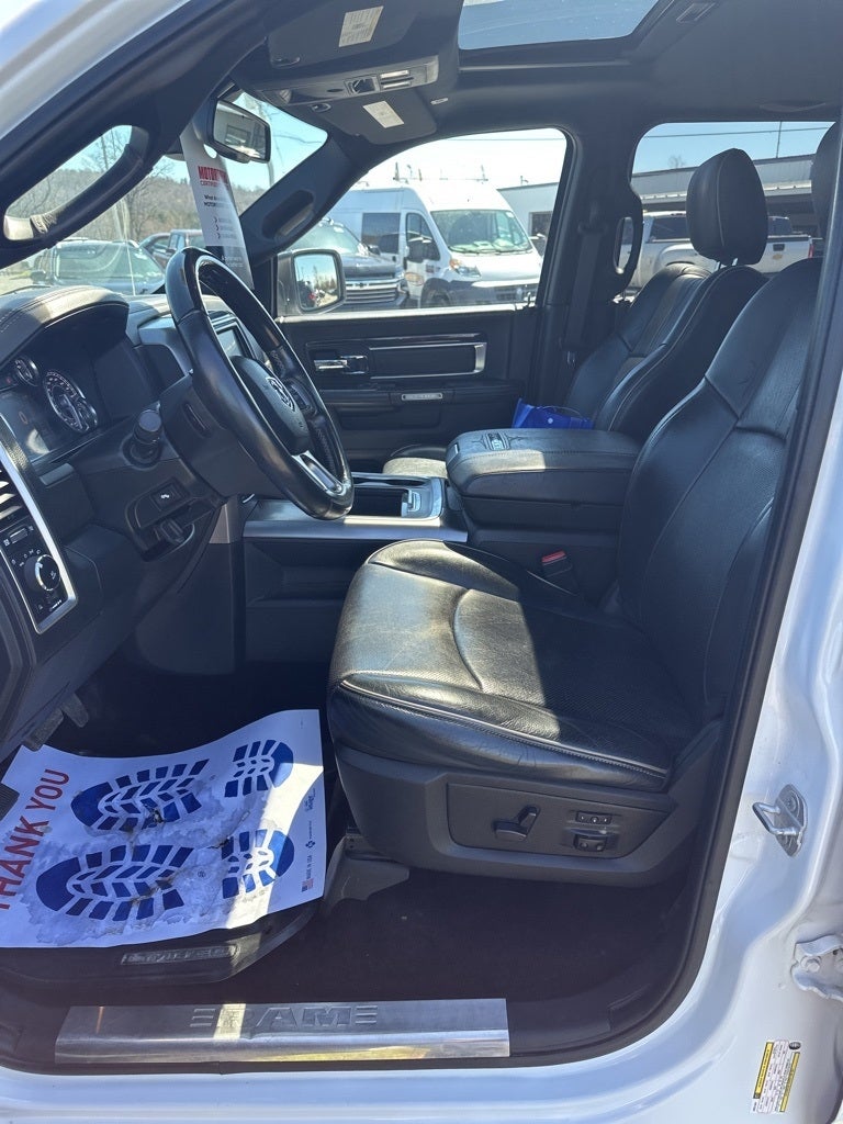 2017 RAM 1500 Limited Crew Cab 4x4 5'7' Box
